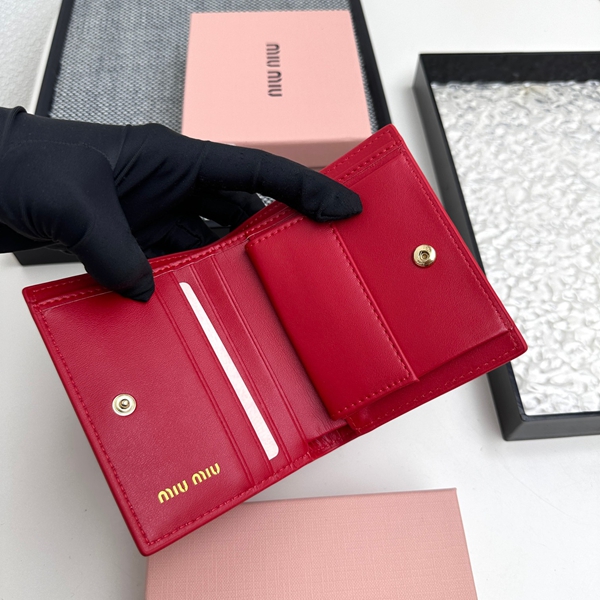 超激安ブランド財布偽物細部ディテール